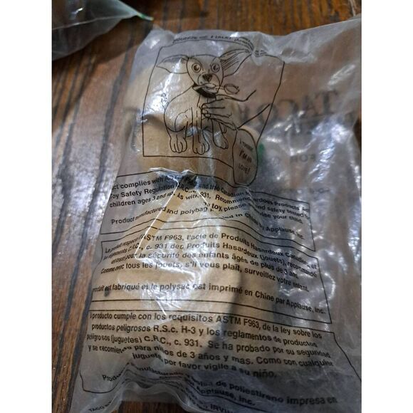 Vintage Taco Bell Applause Toy Plush Toy Chihuahua Yo Quiero Taco Bell w Rose - Picture 3 of 4